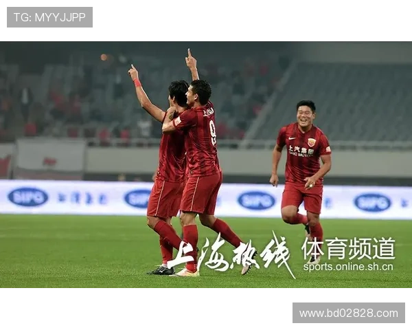 中超李帅精妙横传王燊超凌空世界波破门助力球队反超比分